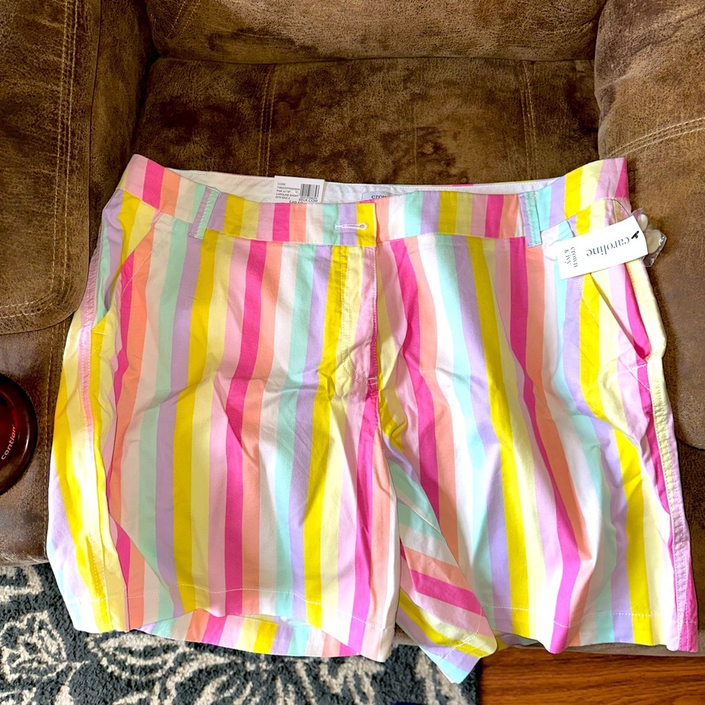 Crown and Ivy 7” Inseam Shorts